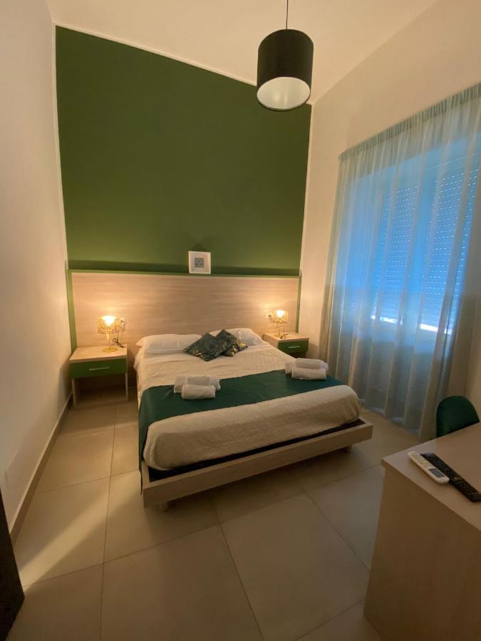 Ruma Guesthouse ナポリ エクステリア 写真