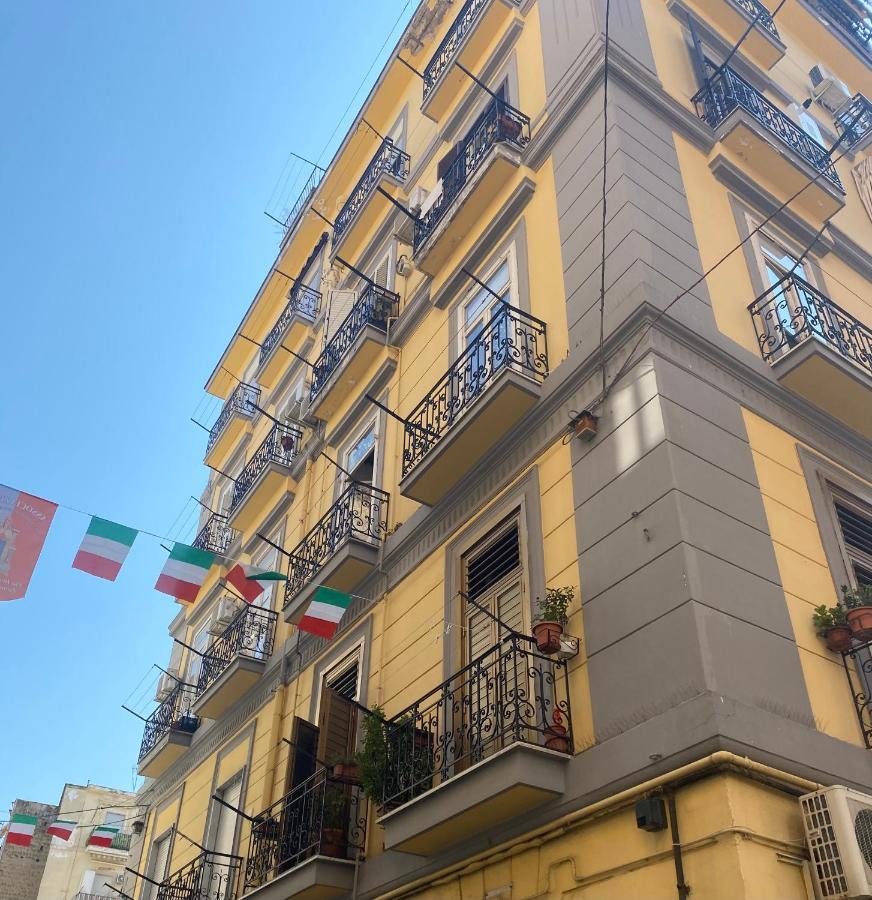 Ruma Guesthouse ナポリ エクステリア 写真